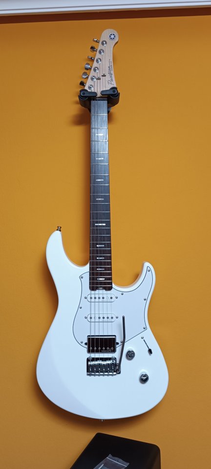 Yamaha Pacífica Standard Plus