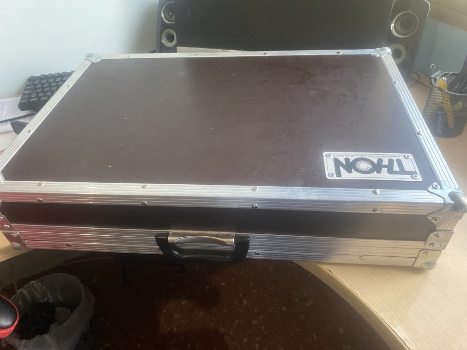 Headrush pedalboard de segunda mano · Foto 3 de 3 · Valencia · 700 €