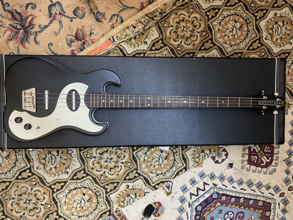 Danelectro 63 bass