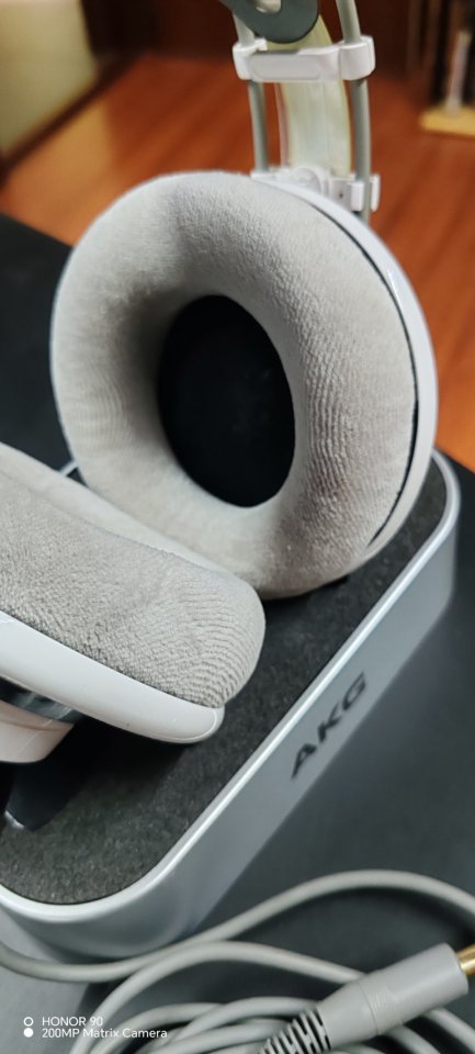 Auriculares estudio AKG 701