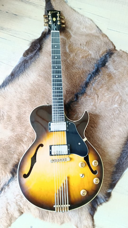 Gibson Howard Roberts Fusion III – 1990