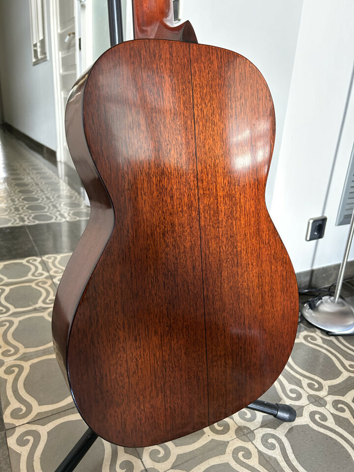 Parlor S. Yairi de 1977