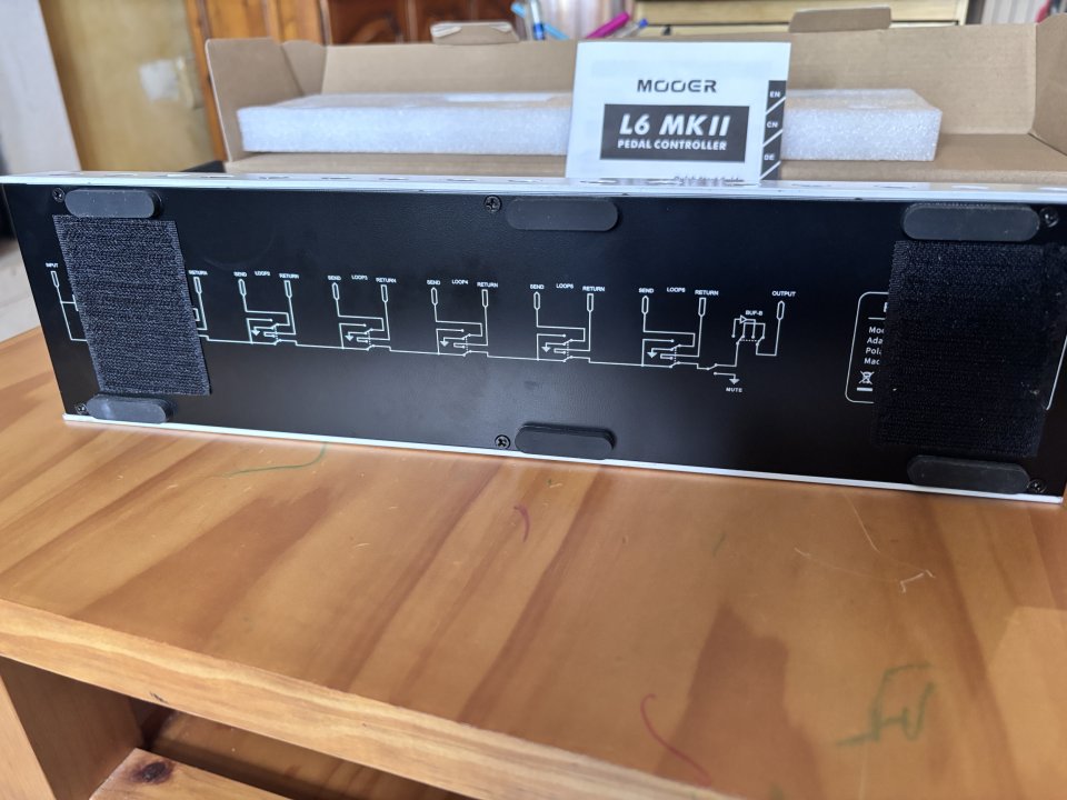 Controladora de pedales Mooer L6 MK II de segunda mano · Foto 5 de 5 · Jaén · 95 €