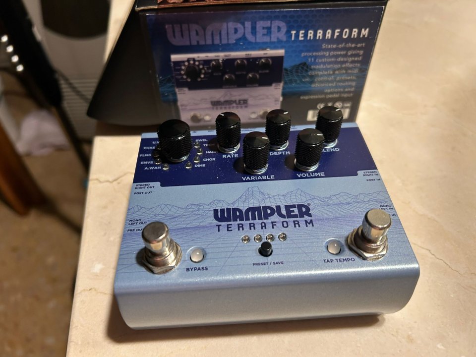 Wampler Terraform, Boss DD-200, Pedaltrain, Mxr...... de segunda mano · Barcelona · 160 €