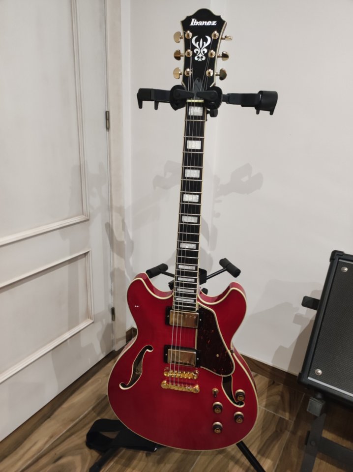 Ibanez as93 de segunda mano · Foto 4 de 5 · Sevilla · 450 €