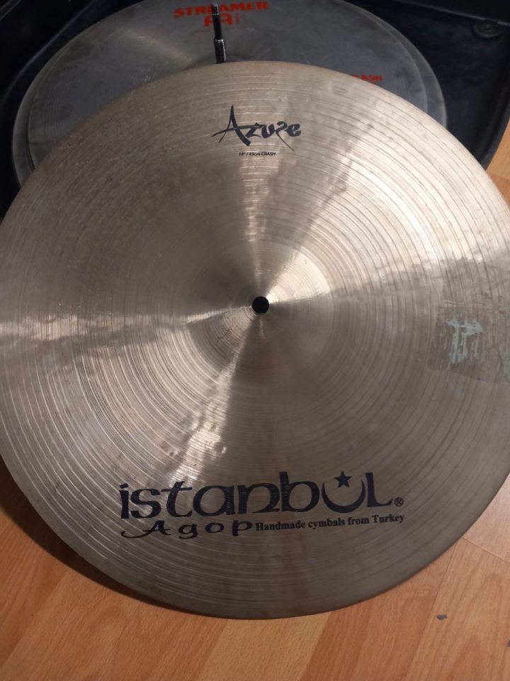 Platos batería variados de segunda mano · Foto 9 de 10 · Barcelona · 1 €