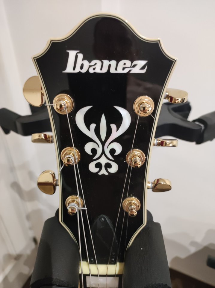Ibanez as93 de segunda mano · Foto 5 de 5 · Sevilla · 450 €