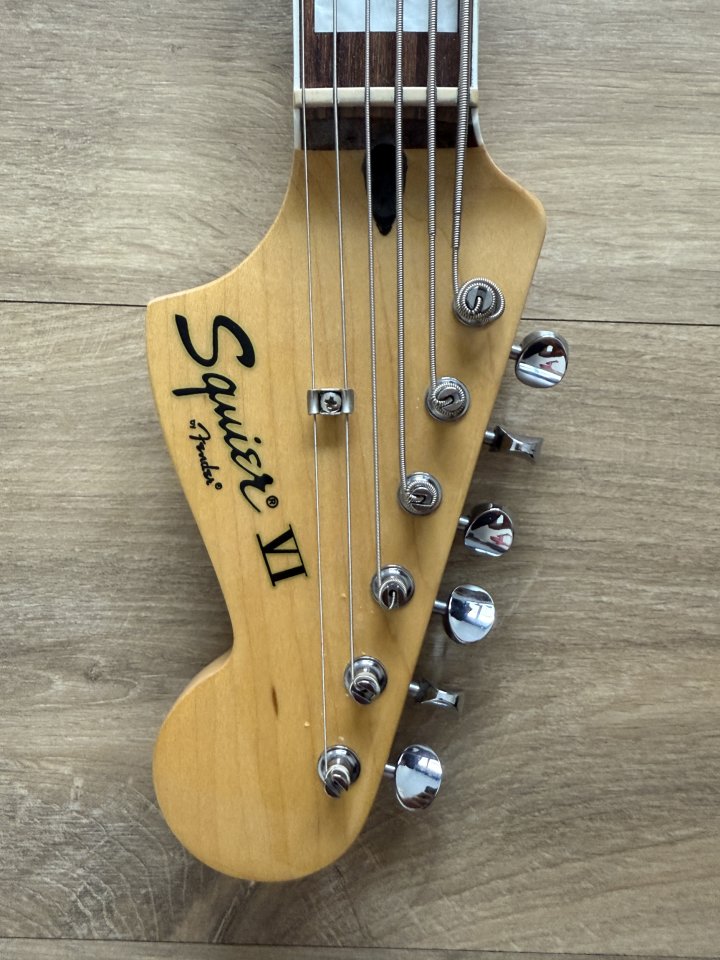 Squier VM Bass VI Staytrem Bridge