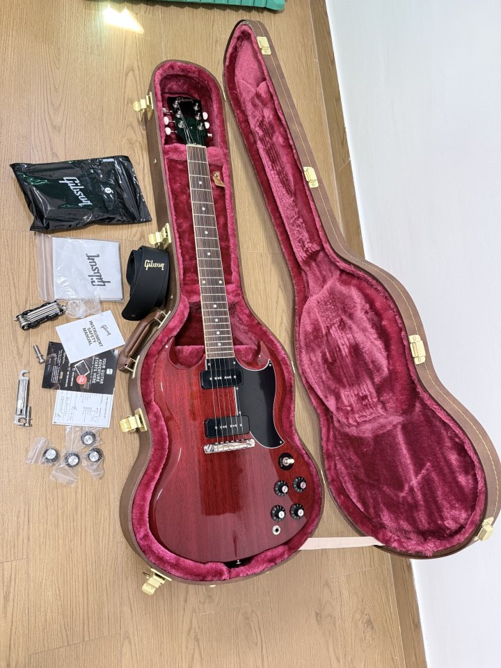 Gibson SG Special Vintage Cherry - 3 meses. de segunda mano · Foto 1 de 10 · Sevilla · 1000 €