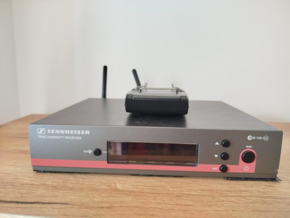 Sistema Inalámbrico Sennheiser Ew 100 G3 de segunda mano · Foto 2 de 6 · Asturias · 300 €