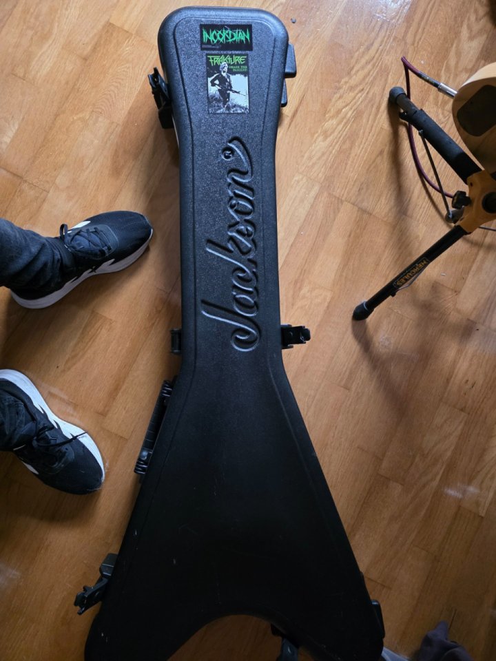 Jackson pro demmelition king v red tide fade