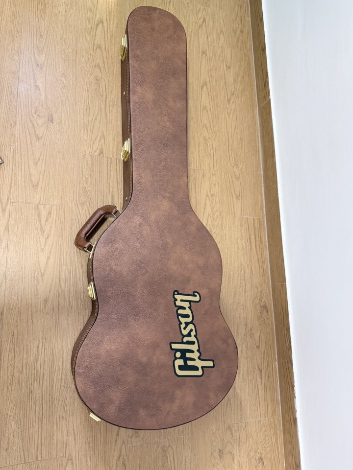 Gibson SG Special Vintage Cherry - 3 meses. de segunda mano · Foto 3 de 10 · Sevilla · 1000 €