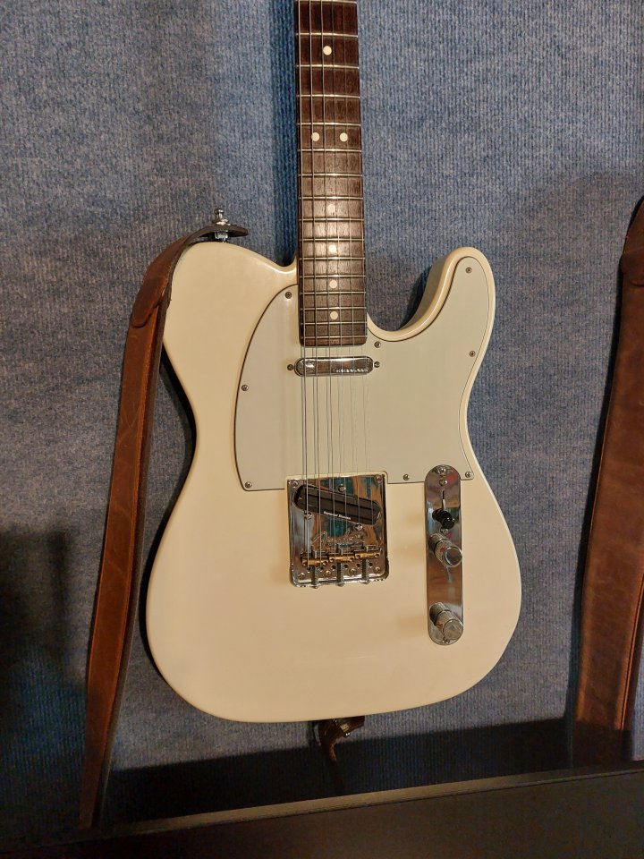 Fender telecaster american pro 1 de segunda mano · Foto 1 de 6 · Barcelona · 1350 €