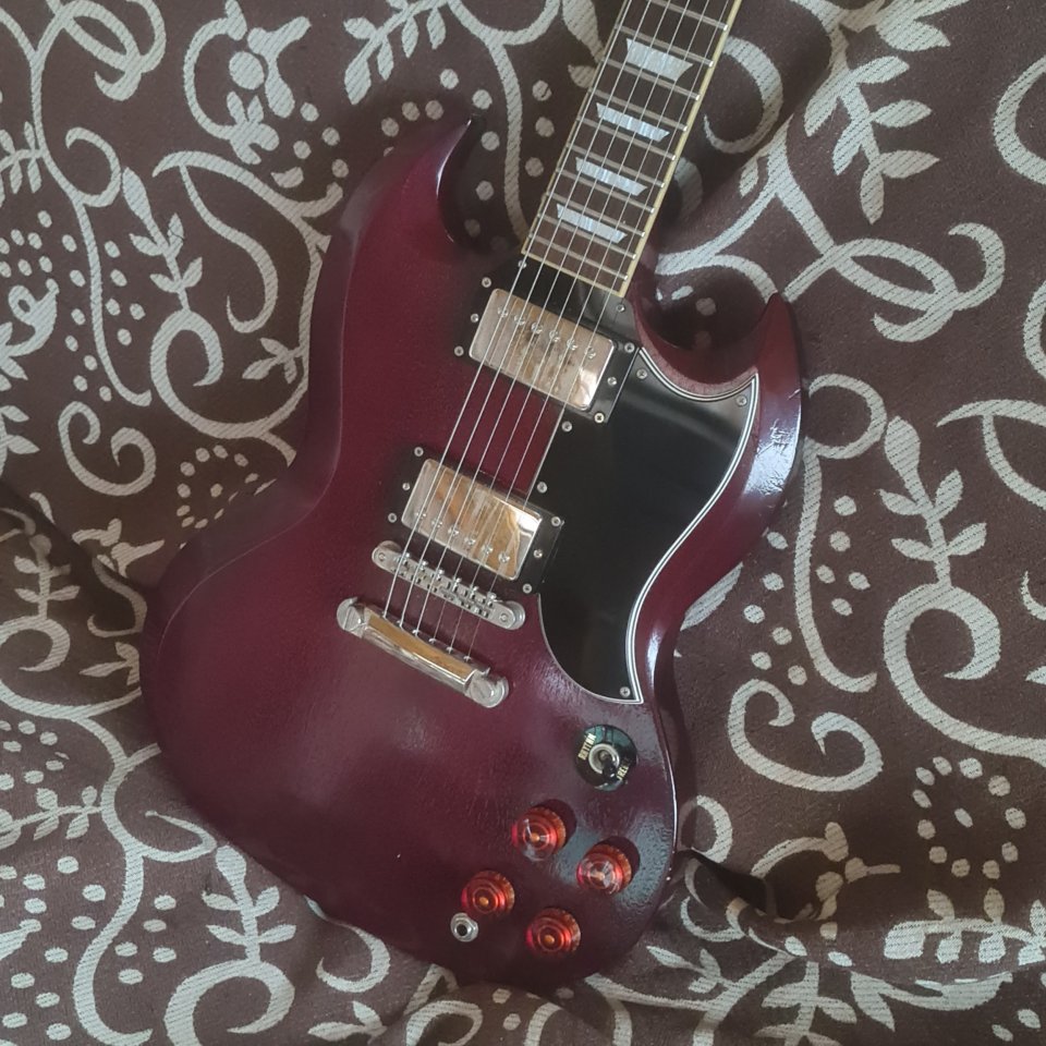 Edwards E-SG-90LT2/CH Lacquer Taste – 2008 – Cherry – Tonerider Alnico IV + Hard Case de segunda mano · Foto 1 de 10 · Barcelona