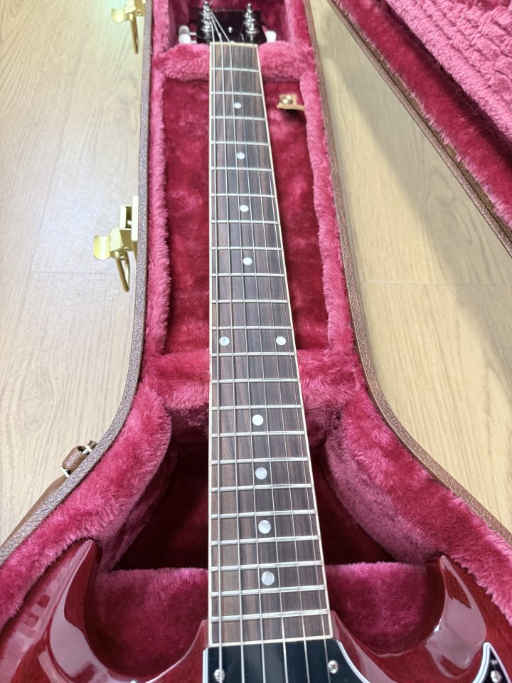 Gibson SG Special Vintage Cherry - 3 meses. de segunda mano · Foto 4 de 10 · Sevilla · 1000 €