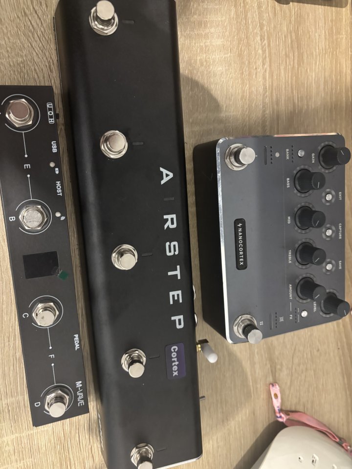 Nano cortex+airstep cortex de segunda mano · Foto 3 de 3 · Granada · 500 €