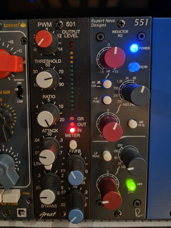EQ Rupert Neve Designs 551 (serie 500). Como nuevo.