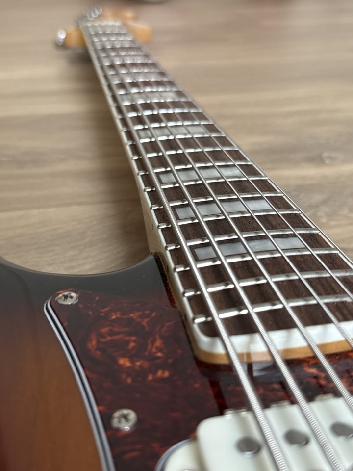 Squier VM Bass VI Staytrem Bridge