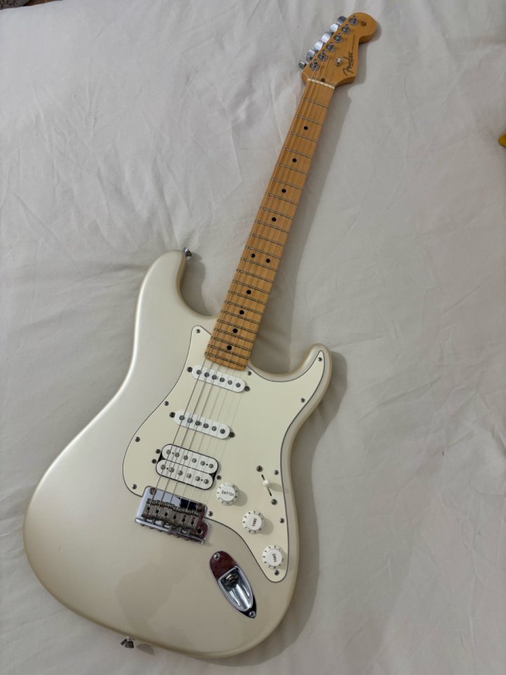 Fender Strat American Standard 2009 HSS USA