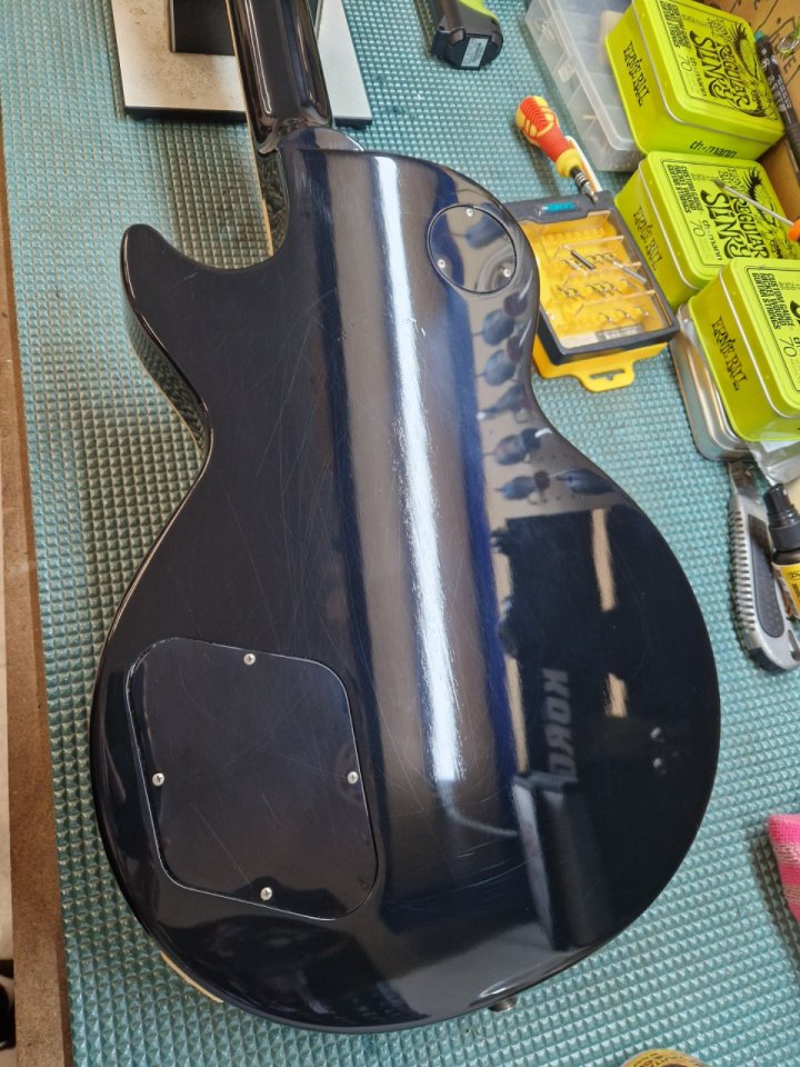 Gibson Standard Exclusive 2021 + straplocks y correa Gibson de segunda mano · Foto 8 de 10 · Navarra · 1950 €