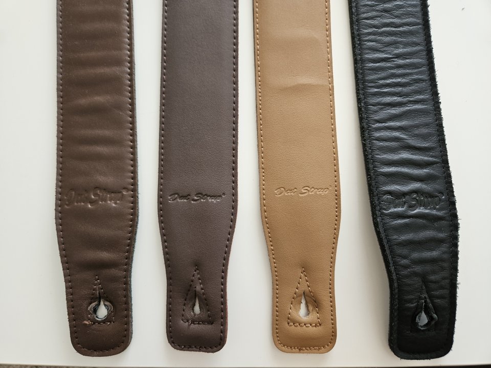 Correa de piel Dat Strap (4 colores) de segunda mano · Foto 5 de 8 · Barcelona · 18 €