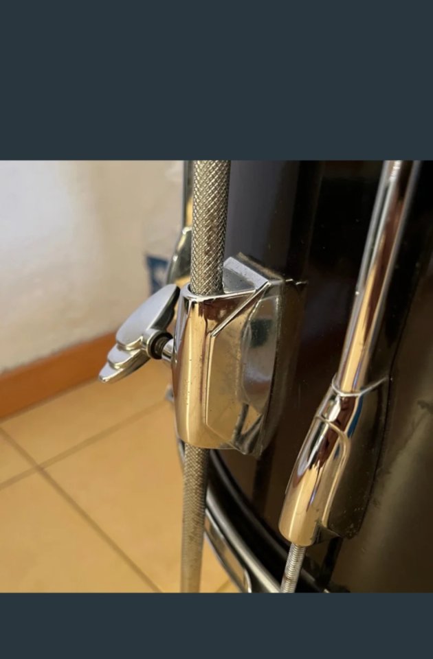 Tom base de 16x16 Yamaha Stage Custom negro lacado