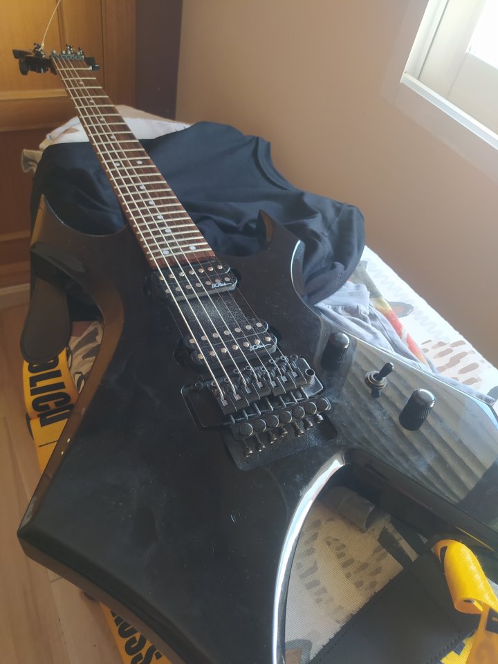 Bc Rich 7 cuerdas. Cambio. de segunda mano · Foto 7 de 7 · Albacete
