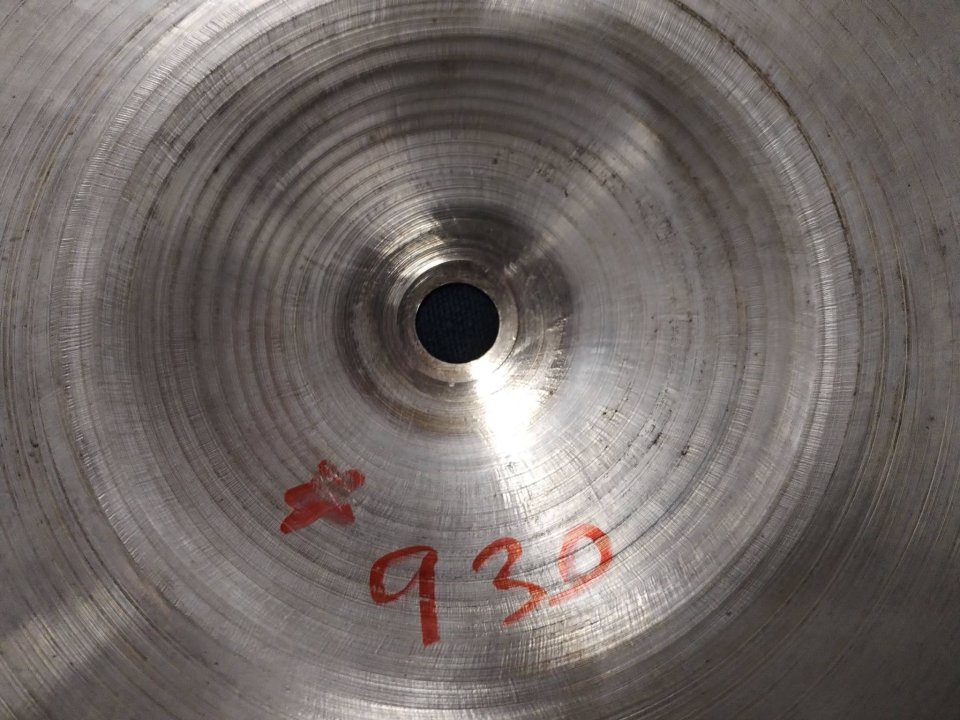 Hi Hat Avedis de 15" de segunda mano · Foto 5 de 8 · Barcelona · 299 €