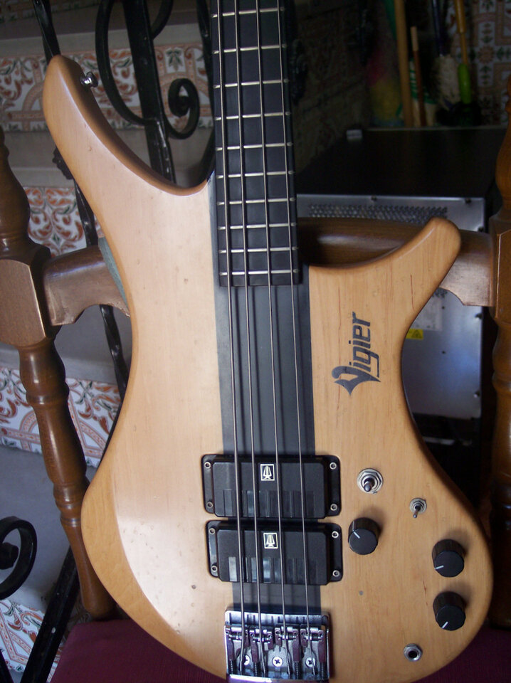 Vendo o cambio Bajo Vigier Pasión serie I I 4 cuerdas de segunda mano · Foto 9 de 10 · Jaén · 1450 €