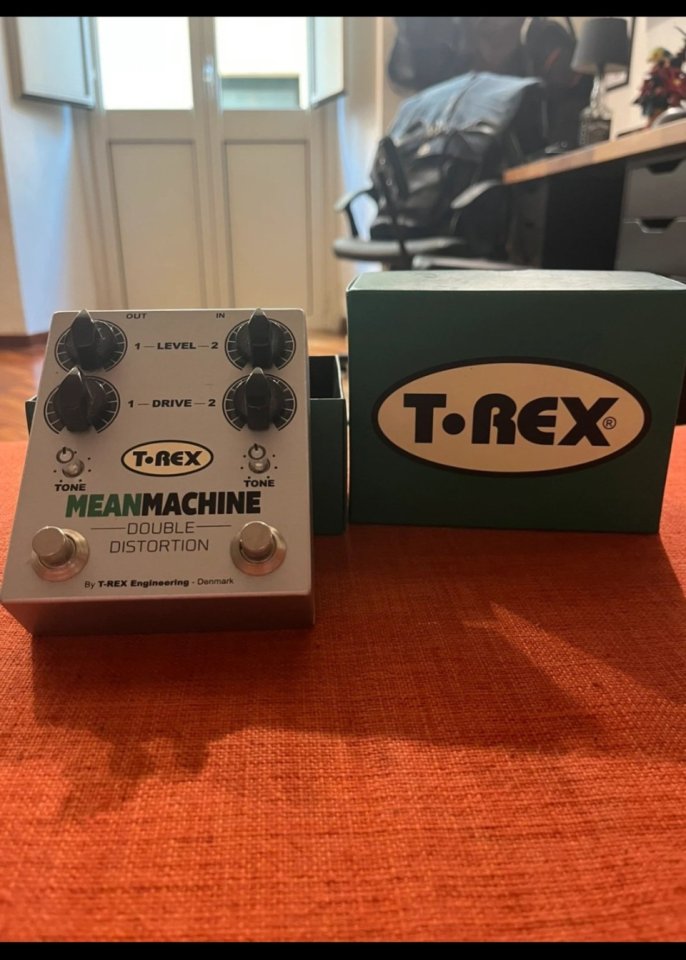 T-REX Mean Machine Dual Distortion de segunda mano · Foto 1 de 3 · Salamanca · 80 €