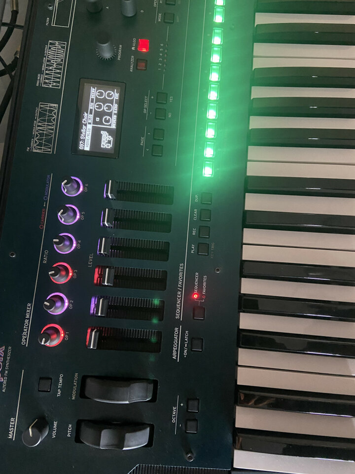 Korg opsix