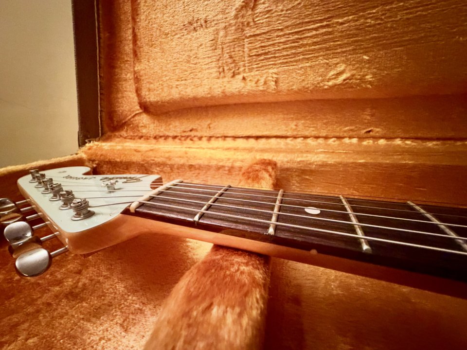 Fender FSR Jaguar American Vintage 62 Thin Skin de segunda mano · Foto 6 de 10 · Gipuzkoa · 2950 €