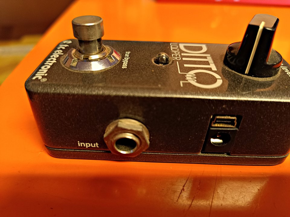 Looper Ditto T.C. Electronic de segunda mano · Foto 2 de 3 · Valencia · 45 €