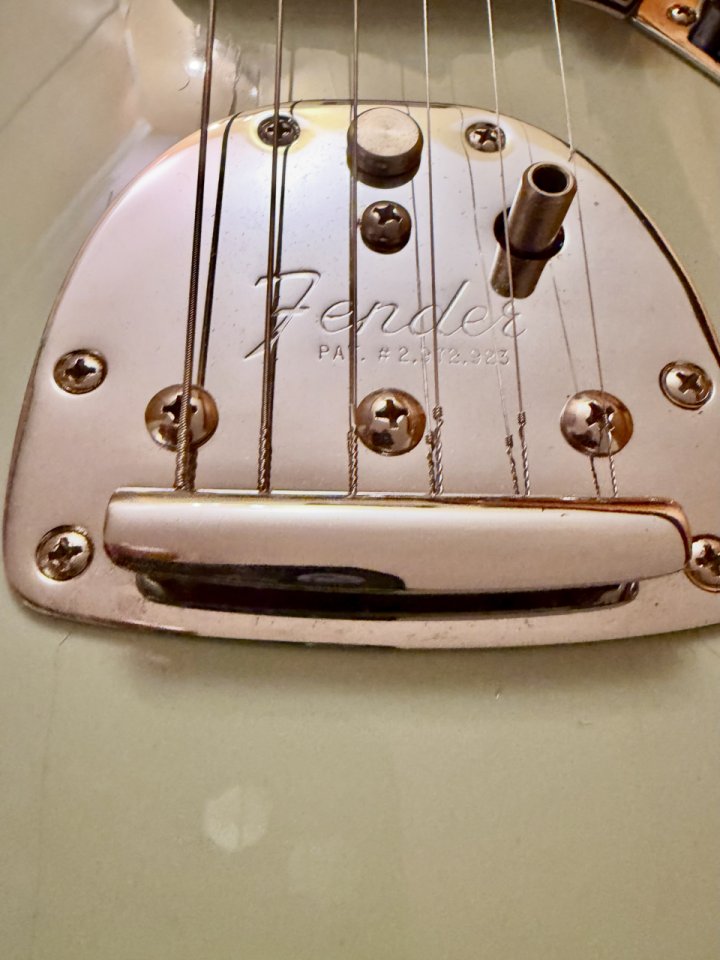 Fender FSR Jaguar American Vintage 62 Thin Skin de segunda mano · Foto 8 de 10 · Gipuzkoa · 2950 €