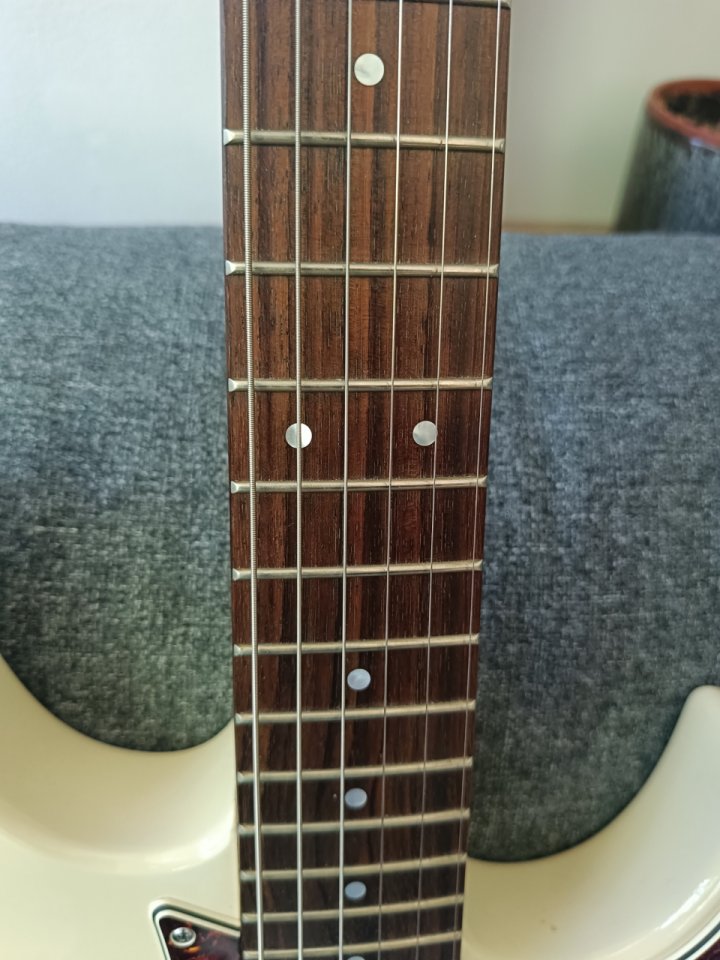 Yamaha Pacifica 112V mejorada de segunda mano · Foto 5 de 6 · Madrid · 299 €