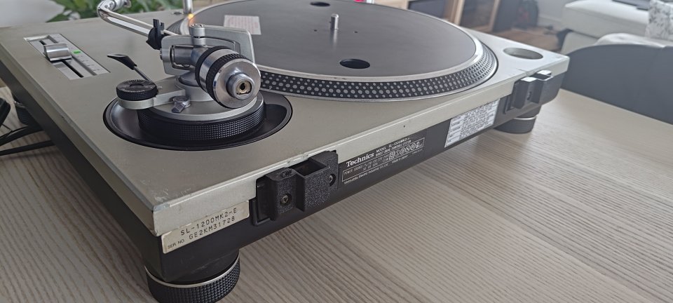 Technics SL1200 MK2