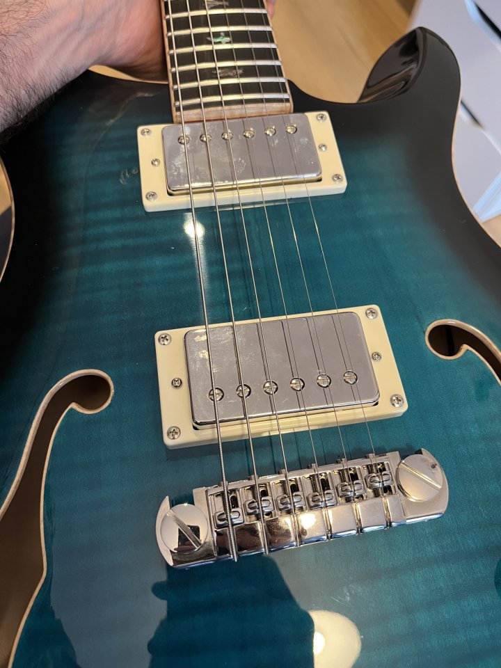 PRS SE Hollowbody II PIezo