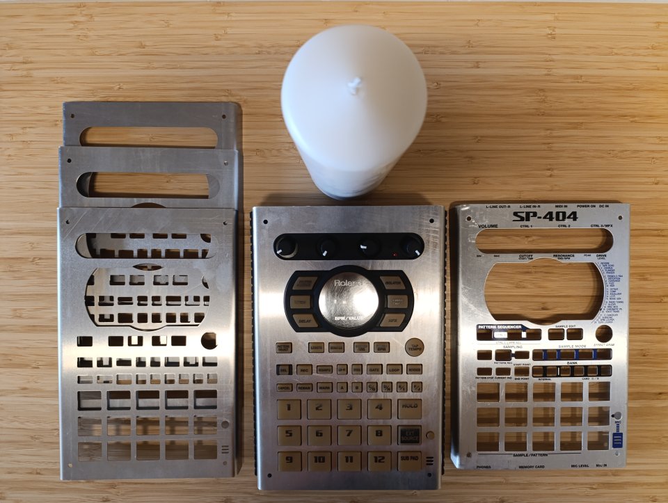 Roland SP404 OG/SX/A Faceplate (placa frontal) de segunda mano · Barcelona · 60 €