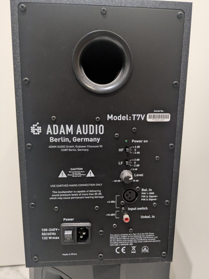 Pareja de monitores Adam Audio T7V