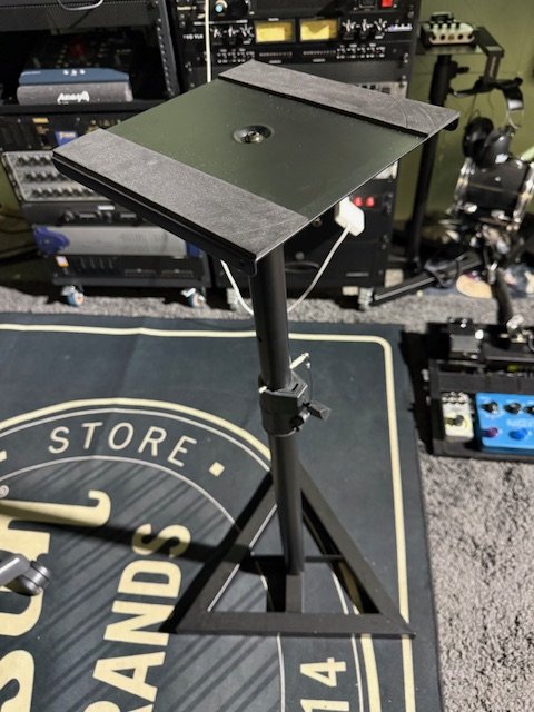 Soportes para monitores. (Tengo 6 unidades)