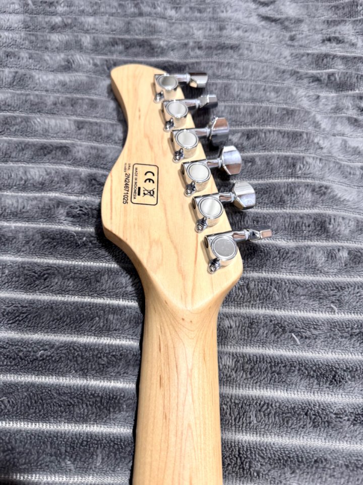 Sire Guitars S3 SSS MLG Mild Green