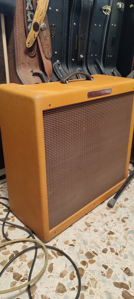 Fender Bassman de segunda mano · Foto 3 de 8 · Jaén · 1000 €