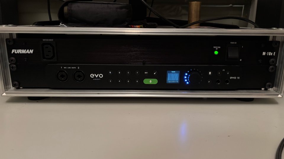 Audient EVO 16 Interfaz de Audio 8 previos