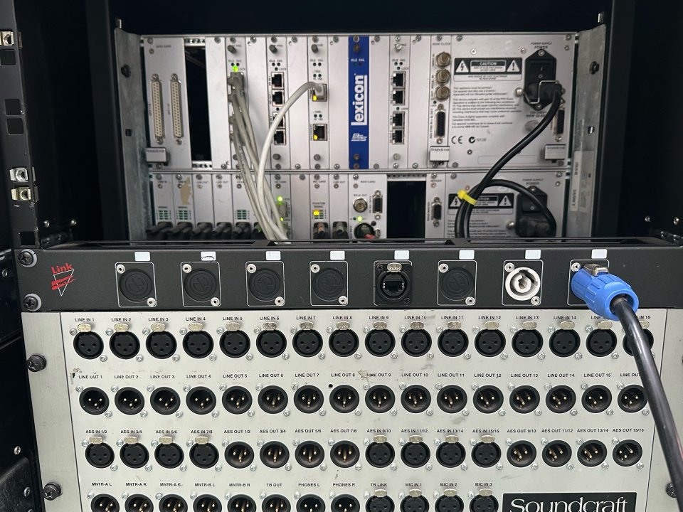 Soundcraft VI400 set de segunda mano · Foto 5 de 9 · Cantabria · 6300 €