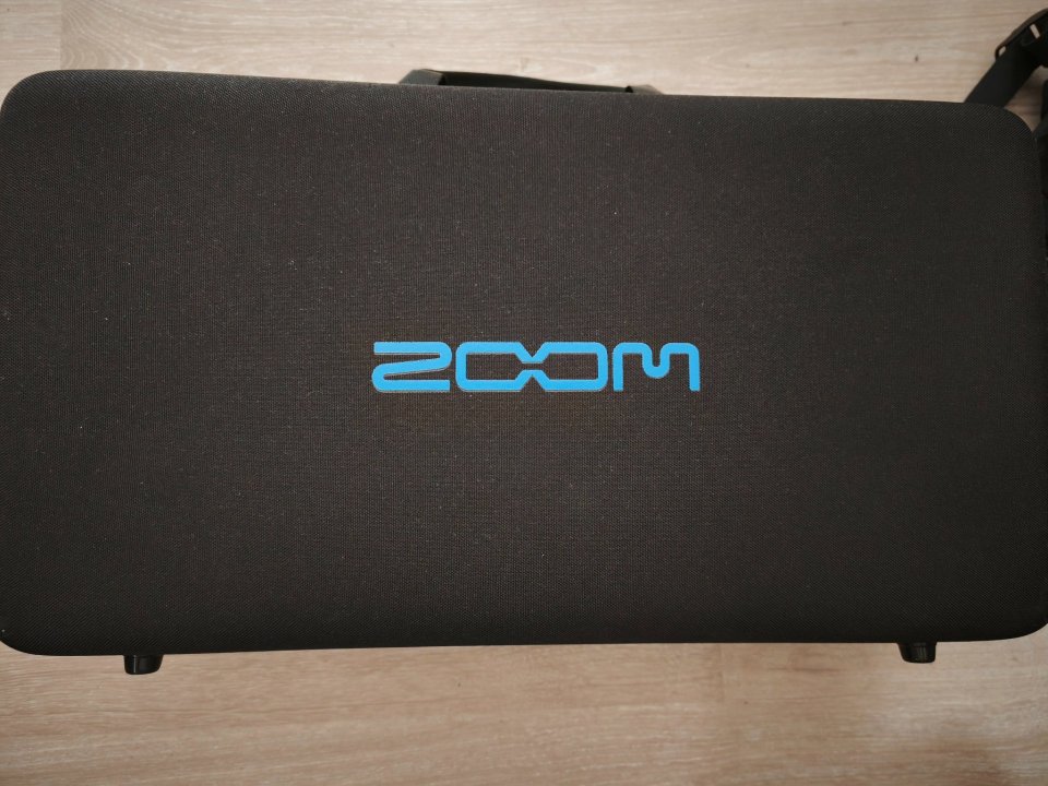 Multiefectos ZOOM B6 de segunda mano · Foto 3 de 5 · Barcelona · 330 €