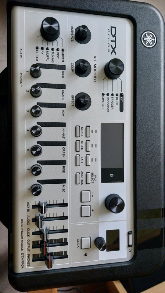 Módulo Yamaha DTX-PROX de segunda mano · Foto 1 de 2 · Barcelona · 700 €
