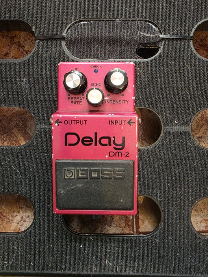 Boss DM-2 Delay MIJ Vintage Japonés – Analógico Original 1981-1984 de segunda mano · Foto 1 de 3 · Cantabria · 180 €