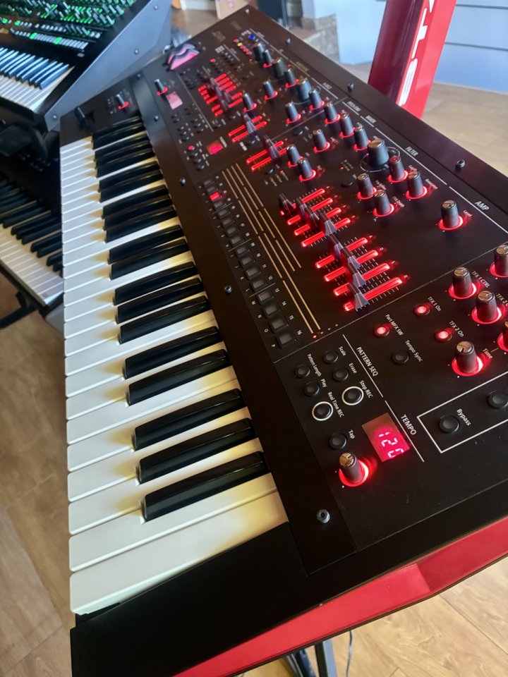 ROLAND JD-XA de segunda mano · Foto 1 de 4 · Barcelona · 850 €