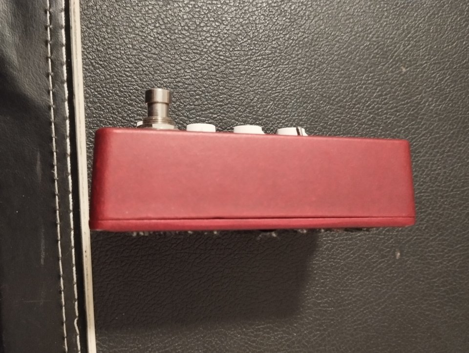 Pedal de guitarra Caroline wave cannon