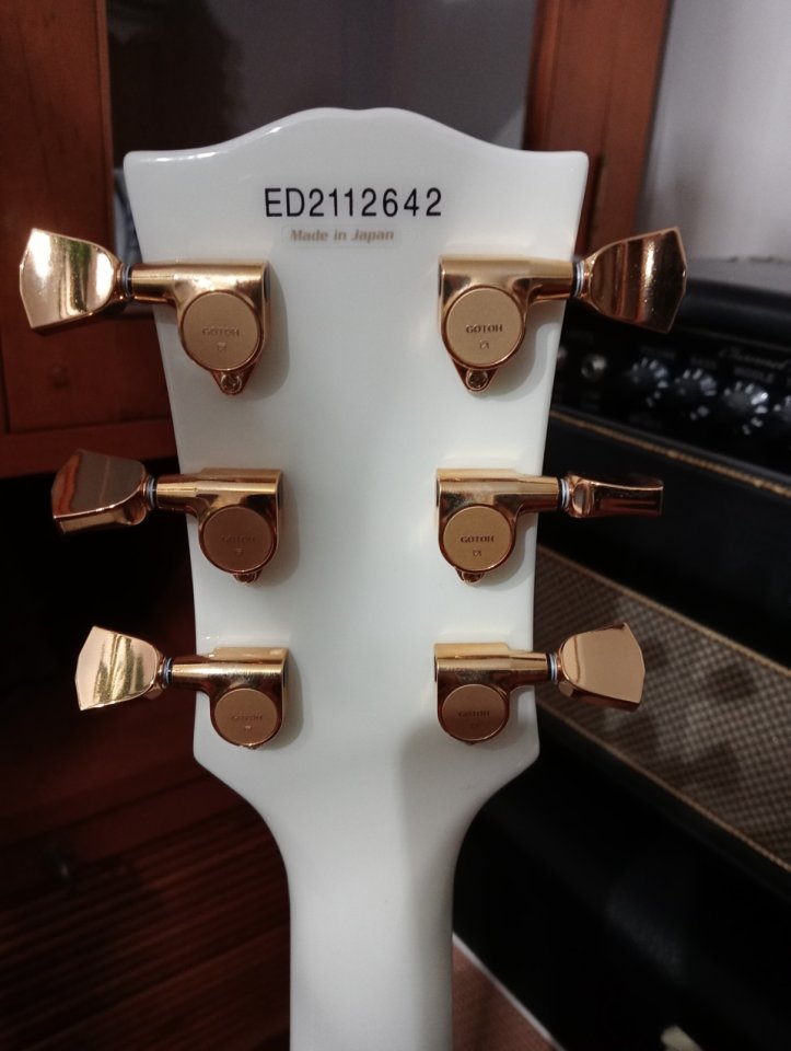 Edwards E-LP-130CD White del Japón.